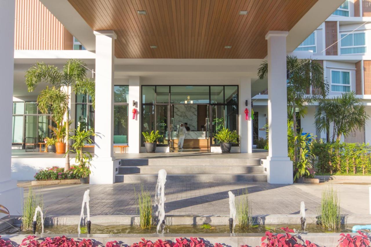 Donchan Grand Hotel Chiang Mai Dış mekan fotoğraf